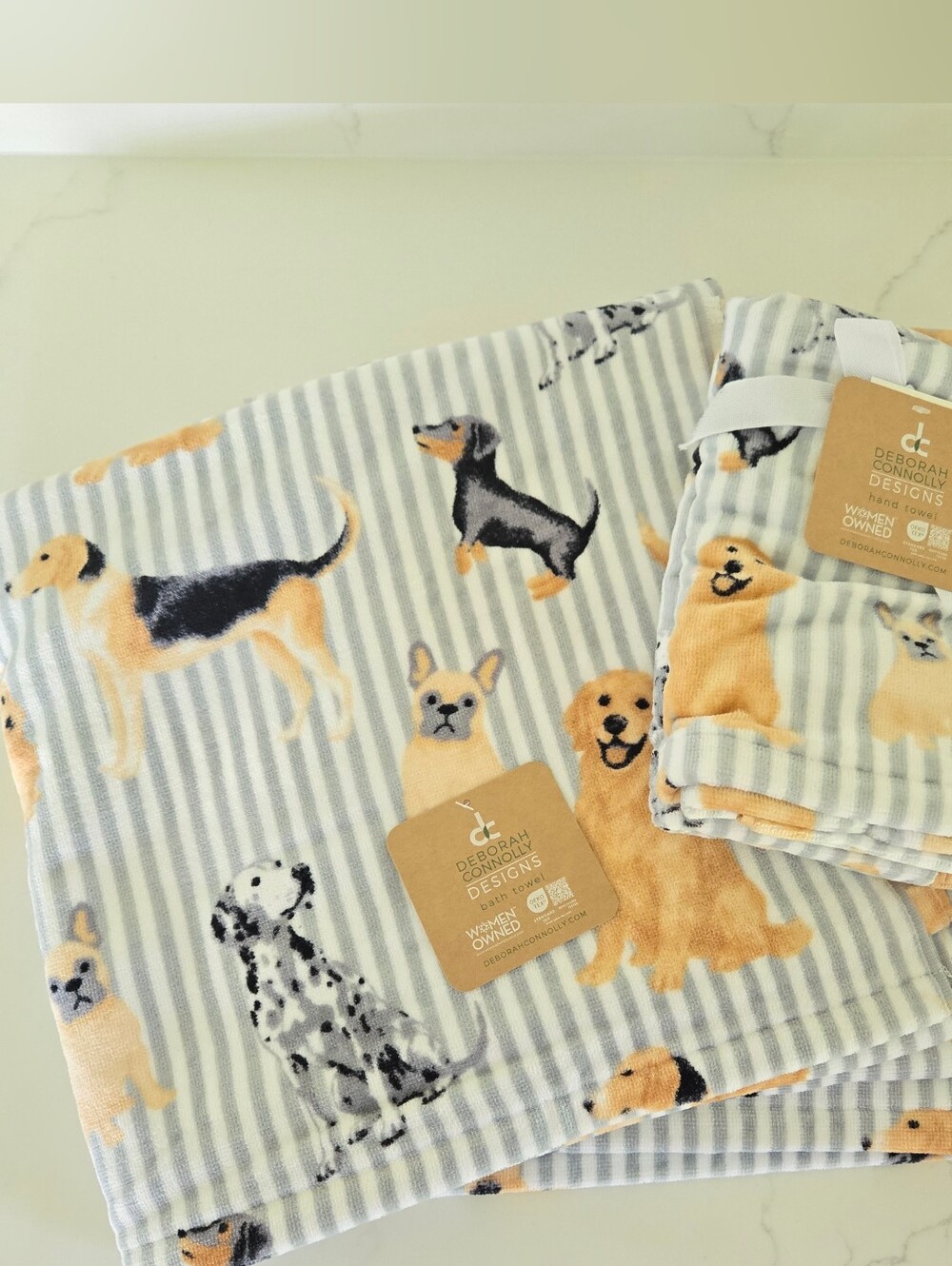 DOG PRINT Bath Towels & Hand Towel Set Deborah Connolly New With Tags Dogs